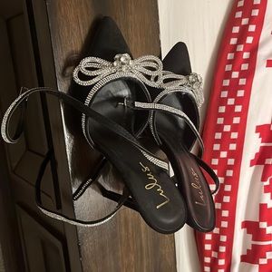 6.5 NWOT Lulus high heels